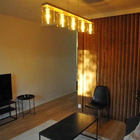 Apartment For Six Near Railway Station โรวานิเอมิ ภายนอก รูปภาพ
