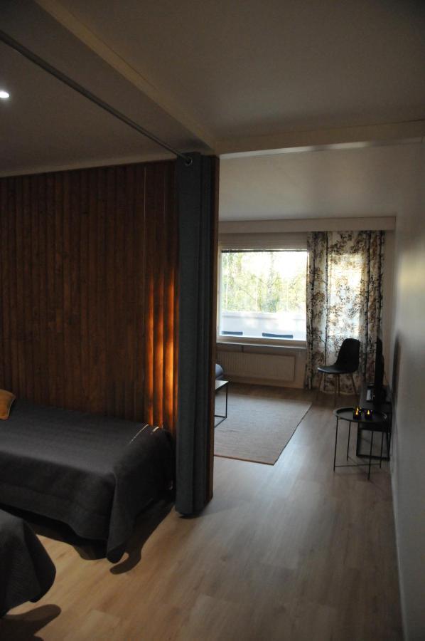 Apartment For Six Near Railway Station โรวานิเอมิ ภายนอก รูปภาพ