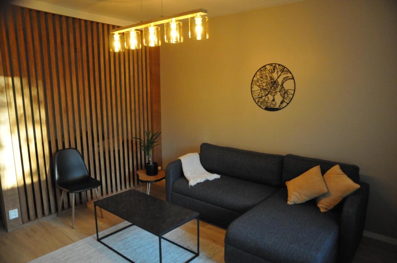 Apartment For Six Near Railway Station โรวานิเอมิ ภายนอก รูปภาพ